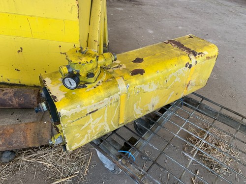 Metal hydraulic oil - , c/w