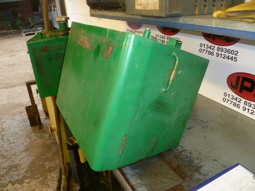 Hydraulic oil tank ransomes - hydraulic, x